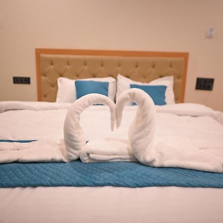 Sunrise Vista Inn Αλλαχαμπάντ Εξωτερικό φωτογραφία